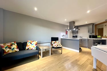 2 bed flat, Rutherford Street, Newcastle Upon Tyne, Newcastle, NE45DP - Image 1